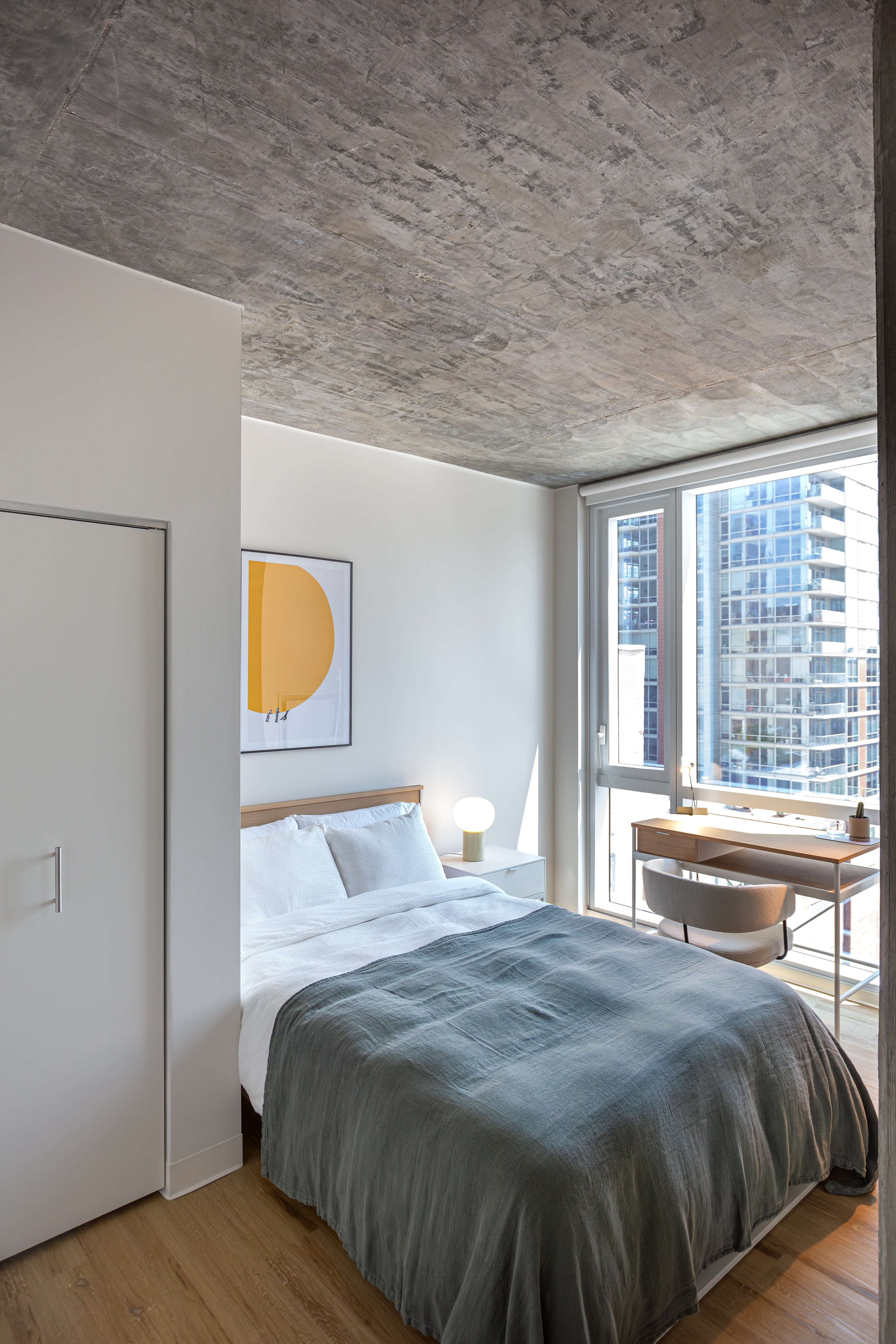 Straits Row 633 S. LaSalle St., Chicago, IL 60605